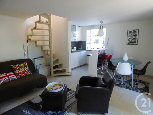 Afficher la photo en grand maison à vendre - 6 pièces - 174.0 m2 - ST CYR SUR MER - 83 - PROVENCE-ALPES-COTE-D-AZUR - Century 21 Noël Immobilier