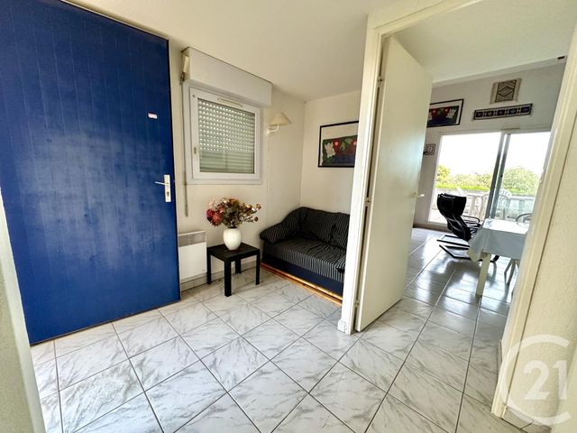 Afficher la photo en grand Appartement Duplex à vendre - 2 pièces - 42.0 m2 - BANDOL - 83 - PROVENCE-ALPES-COTE-D-AZUR - Century 21 Noël Immobilier