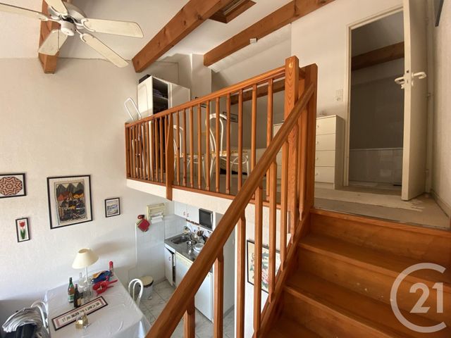 Afficher la photo en grand Appartement Duplex à vendre - 2 pièces - 42.0 m2 - BANDOL - 83 - PROVENCE-ALPES-COTE-D-AZUR - Century 21 Noël Immobilier