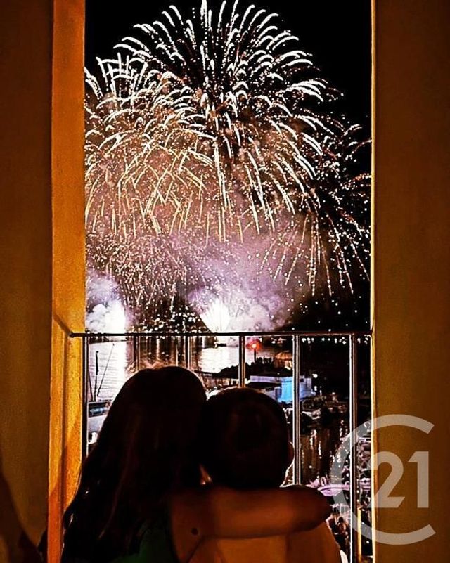 Appartement F5 à vendre - 6 pièces - 98.13 m2 - ST CYR SUR MER - 83 - PROVENCE-ALPES-COTE-D-AZUR - Century 21 Noël Immobilier