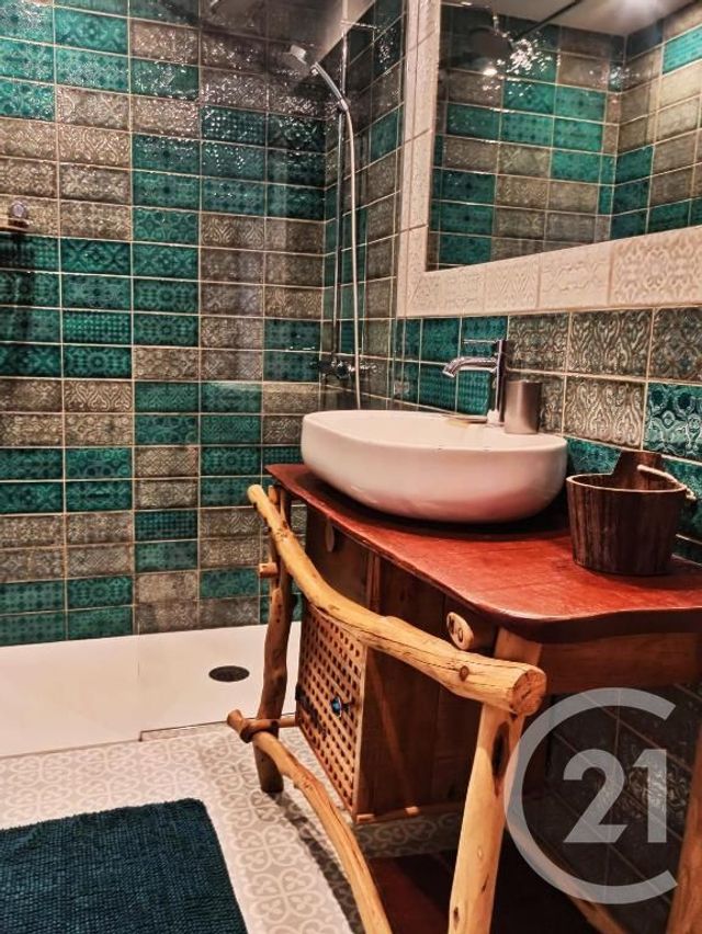 Appartement F5 à vendre - 6 pièces - 98.13 m2 - ST CYR SUR MER - 83 - PROVENCE-ALPES-COTE-D-AZUR - Century 21 Noël Immobilier