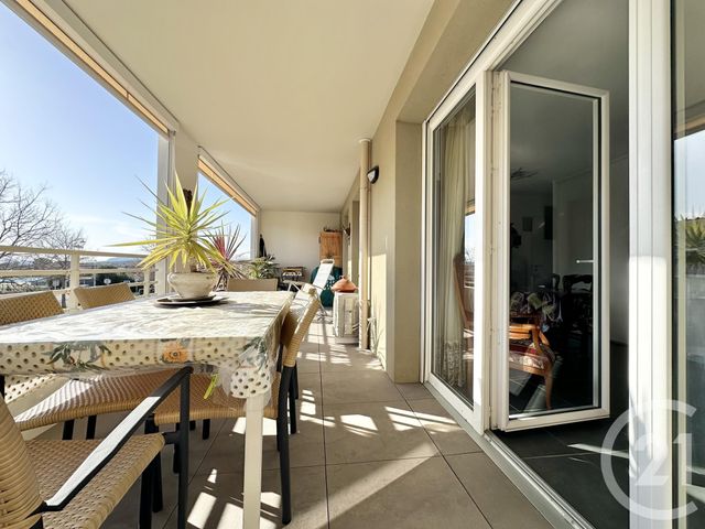 Appartement F3 à vendre - 3 pièces - 85.0 m2 - ST CYR SUR MER - 83 - PROVENCE-ALPES-COTE-D-AZUR - Century 21 Noël Immobilier