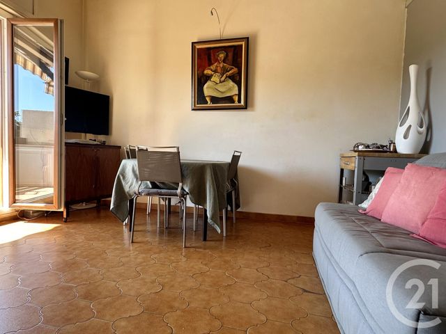 Appartement F2 à vendre - 2 pièces - 40.4 m2 - ST CYR SUR MER - 83 - PROVENCE-ALPES-COTE-D-AZUR - Century 21 Noël Immobilier