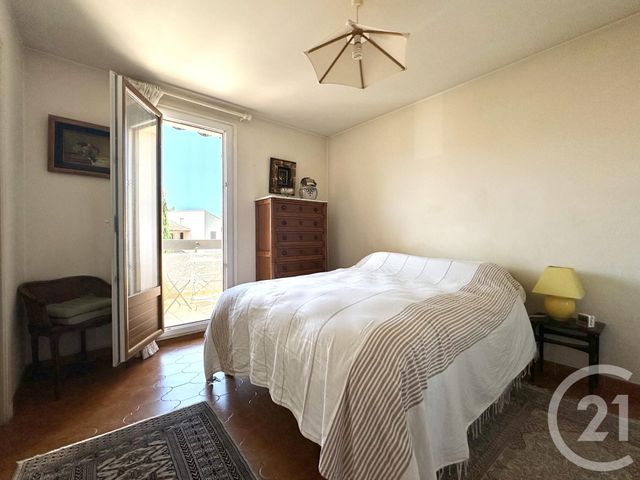 Appartement F2 à vendre - 2 pièces - 40.4 m2 - ST CYR SUR MER - 83 - PROVENCE-ALPES-COTE-D-AZUR - Century 21 Noël Immobilier