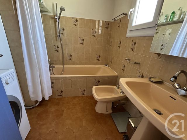 Appartement F2 à vendre - 2 pièces - 40.4 m2 - ST CYR SUR MER - 83 - PROVENCE-ALPES-COTE-D-AZUR - Century 21 Noël Immobilier