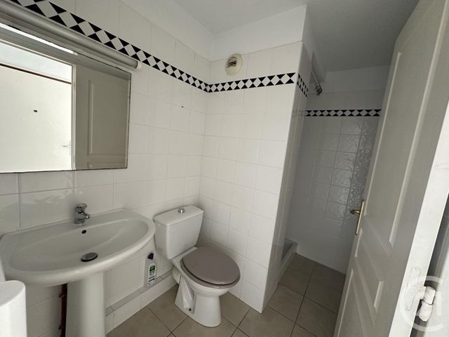 Appartement F3 à vendre - 3 pièces - 62.0 m2 - ST CYR SUR MER - 83 - PROVENCE-ALPES-COTE-D-AZUR - Century 21 Noël Immobilier