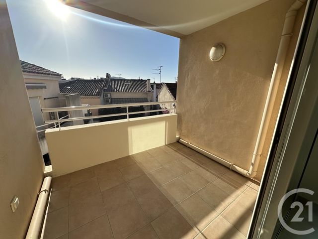 Appartement F3 à vendre - 3 pièces - 62.0 m2 - ST CYR SUR MER - 83 - PROVENCE-ALPES-COTE-D-AZUR - Century 21 Noël Immobilier