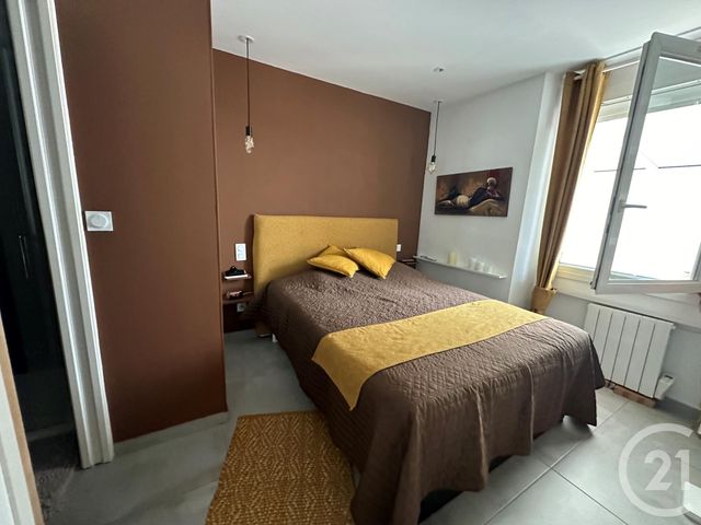 Afficher la photo en grand maison à vendre - 2 pièces - 70.0 m2 - LE CASTELLET - 83 - PROVENCE-ALPES-COTE-D-AZUR - Century 21 Noël Immobilier