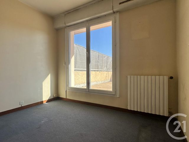 Appartement F3 à vendre - 3 pièces - 63.0 m2 - SANARY SUR MER - 83 - PROVENCE-ALPES-COTE-D-AZUR - Century 21 Noël Immobilier