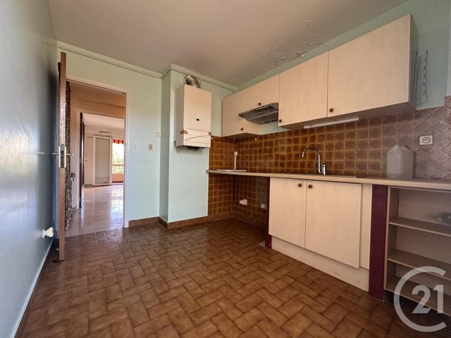 Appartement F3 à vendre - 3 pièces - 63.0 m2 - SANARY SUR MER - 83 - PROVENCE-ALPES-COTE-D-AZUR - Century 21 Noël Immobilier