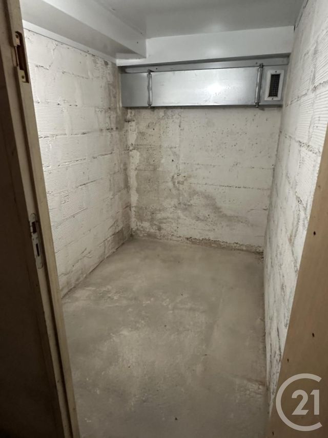 Appartement F3 à vendre - 3 pièces - 63.0 m2 - SANARY SUR MER - 83 - PROVENCE-ALPES-COTE-D-AZUR - Century 21 Noël Immobilier