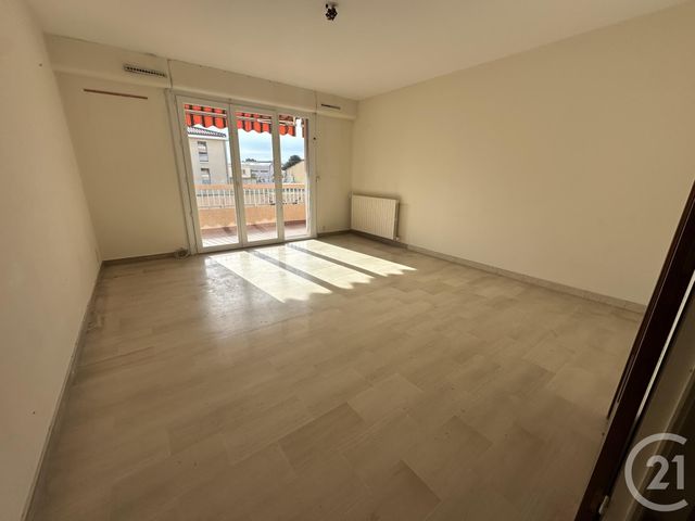 Appartement F3 à vendre - 3 pièces - 63.0 m2 - SANARY SUR MER - 83 - PROVENCE-ALPES-COTE-D-AZUR - Century 21 Noël Immobilier