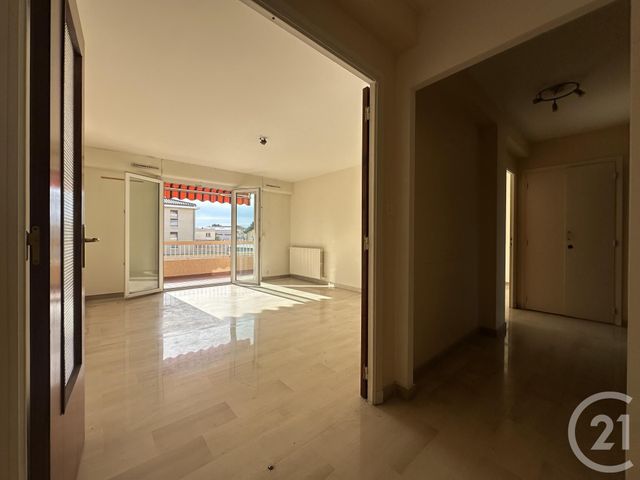 Appartement F3 à vendre - 3 pièces - 63.0 m2 - SANARY SUR MER - 83 - PROVENCE-ALPES-COTE-D-AZUR - Century 21 Noël Immobilier