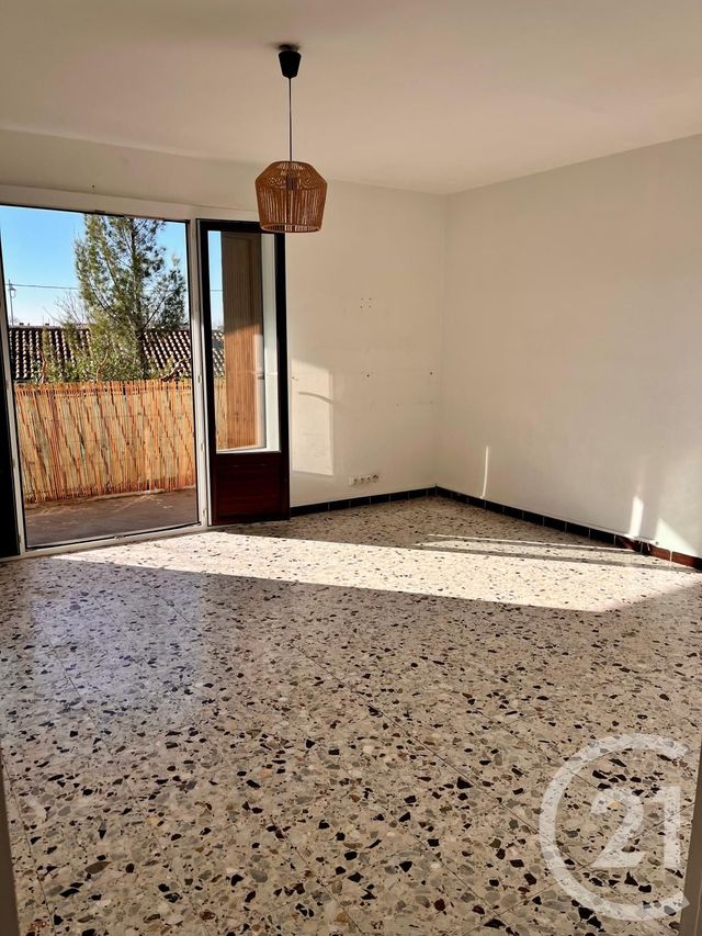 Appartement F4 à vendre - 4 pièces - 83.0 m2 - ST CYR SUR MER - 83 - PROVENCE-ALPES-COTE-D-AZUR - Century 21 Noël Immobilier