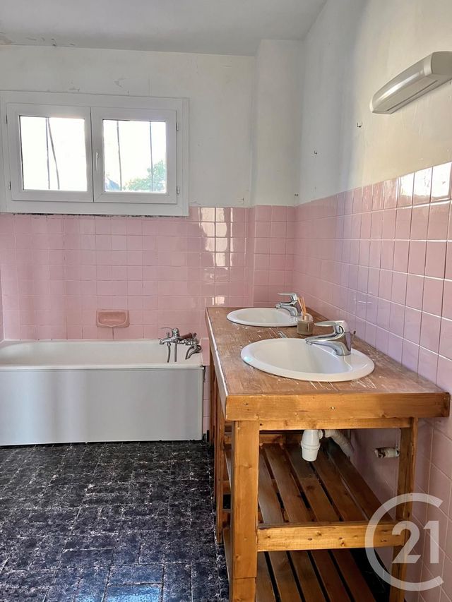 Appartement F4 à vendre - 4 pièces - 83.0 m2 - ST CYR SUR MER - 83 - PROVENCE-ALPES-COTE-D-AZUR - Century 21 Noël Immobilier