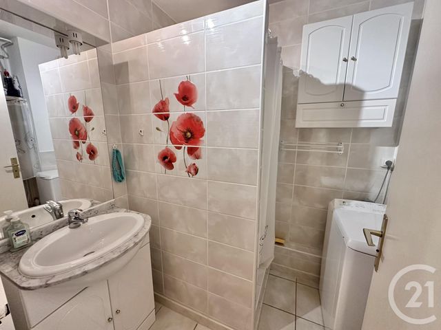 Appartement F2 à vendre - 2 pièces - 31.0 m2 - ST CYR SUR MER - 83 - PROVENCE-ALPES-COTE-D-AZUR - Century 21 Noël Immobilier