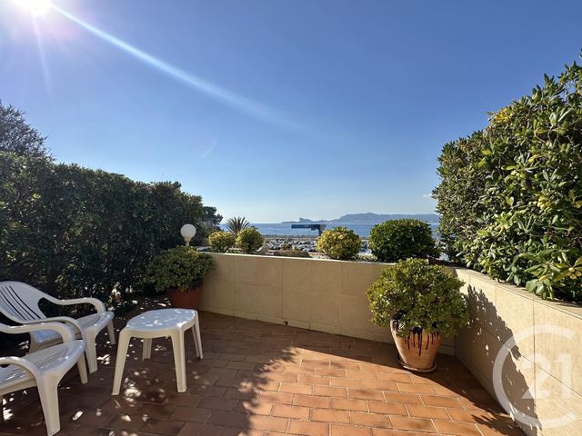 Appartement F2 à vendre - 2 pièces - 38.0 m2 - ST CYR SUR MER - 83 - PROVENCE-ALPES-COTE-D-AZUR - Century 21 Noël Immobilier