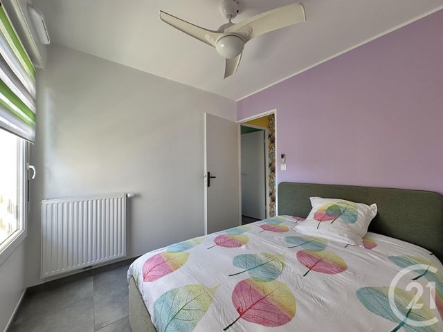 Appartement F4 à vendre - 4 pièces - 79.0 m2 - ST CYR SUR MER - 83 - PROVENCE-ALPES-COTE-D-AZUR - Century 21 Noël Immobilier