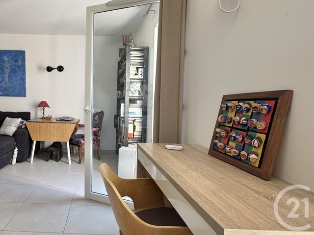 Appartement F3 à vendre - 3 pièces - 50.6 m2 - ST CYR SUR MER - 83 - PROVENCE-ALPES-COTE-D-AZUR - Century 21 Noël Immobilier