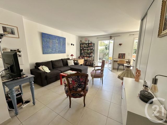 Appartement F3 à vendre - 3 pièces - 50.6 m2 - ST CYR SUR MER - 83 - PROVENCE-ALPES-COTE-D-AZUR - Century 21 Noël Immobilier