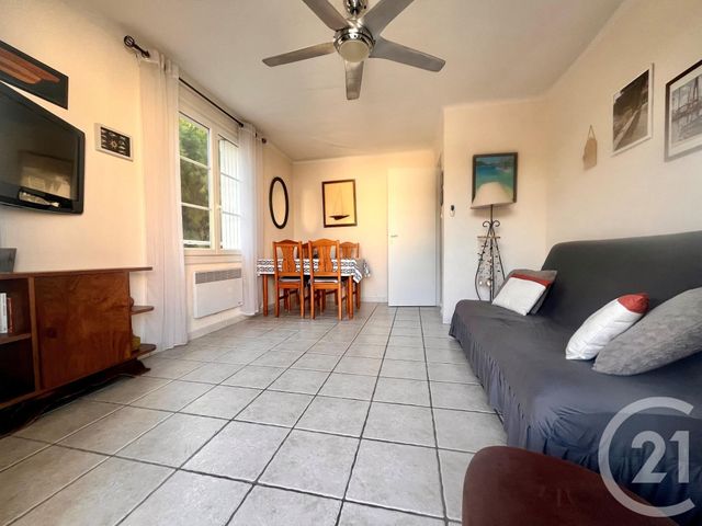 Appartement F2 à vendre - 2 pièces - 41.82 m2 - ST CYR SUR MER - 83 - PROVENCE-ALPES-COTE-D-AZUR - Century 21 Noël Immobilier