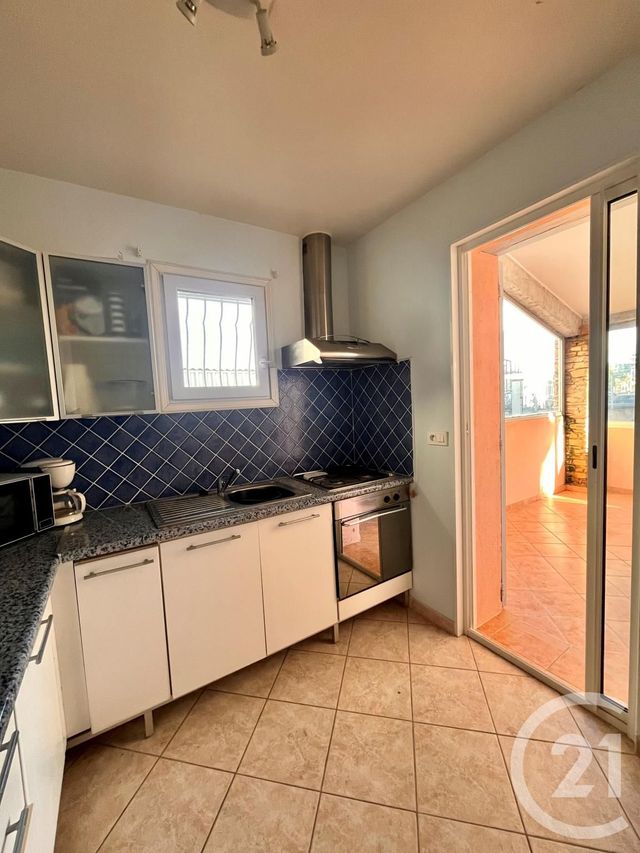 maison à louer - 6 pièces - 134.0 m2 - ST CYR SUR MER - 83 - PROVENCE-ALPES-COTE-D-AZUR - Century 21 Noël Immobilier