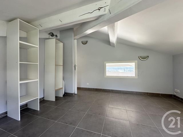 Appartement F4 à vendre - 5 pièces - 89.0 m2 - ST CYR SUR MER - 83 - PROVENCE-ALPES-COTE-D-AZUR - Century 21 Noël Immobilier