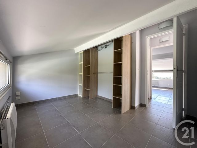 Appartement F4 à vendre - 5 pièces - 89.0 m2 - ST CYR SUR MER - 83 - PROVENCE-ALPES-COTE-D-AZUR - Century 21 Noël Immobilier