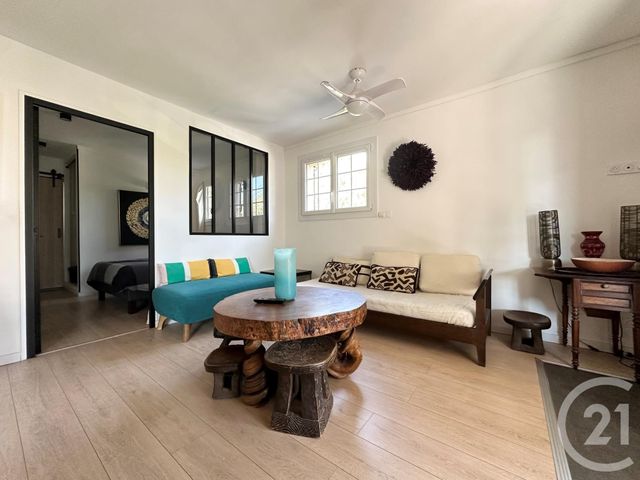 Appartement F3 à vendre - 3 pièces - 59.0 m2 - ST CYR SUR MER - 83 - PROVENCE-ALPES-COTE-D-AZUR - Century 21 Noël Immobilier