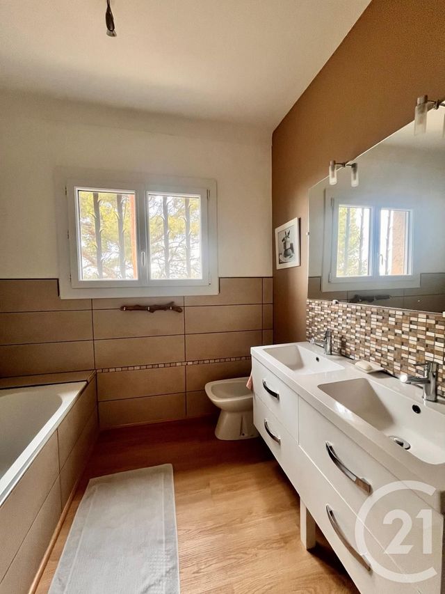 maison à vendre - 7 pièces - 160.0 m2 - ST CYR SUR MER - 83 - PROVENCE-ALPES-COTE-D-AZUR - Century 21 Noël Immobilier