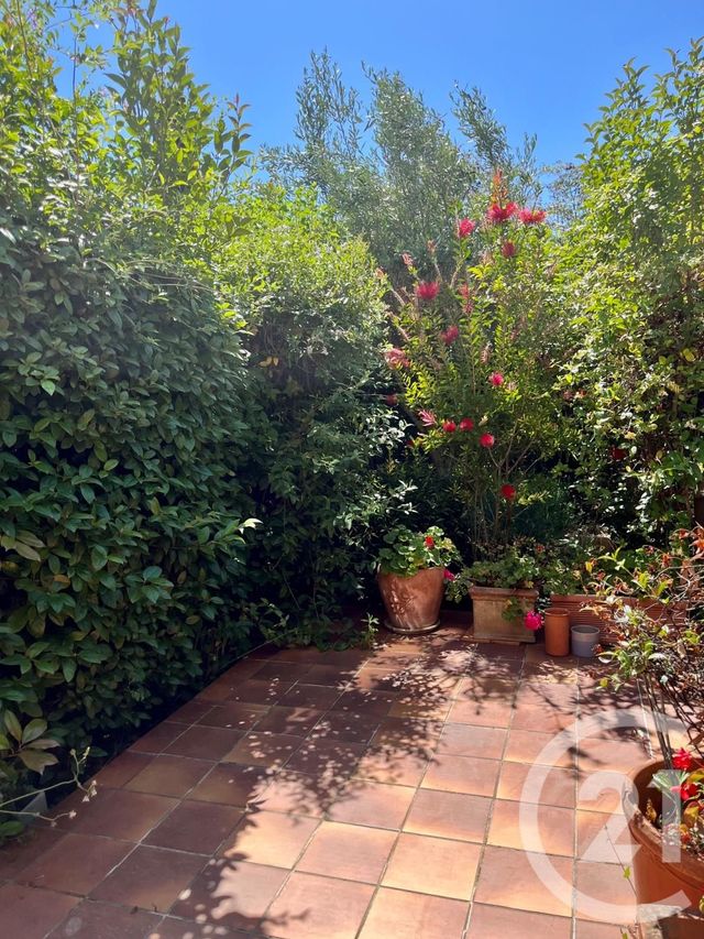 Appartement F3 à vendre - 3 pièces - 55.8 m2 - ST CYR SUR MER - 83 - PROVENCE-ALPES-COTE-D-AZUR - Century 21 Noël Immobilier