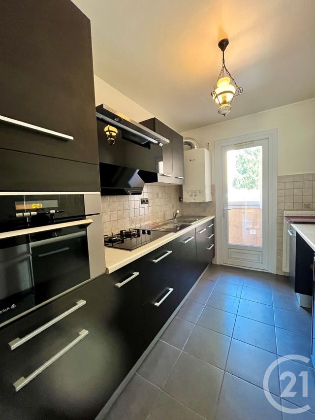 Appartement F3 à vendre - 3 pièces - 55.8 m2 - ST CYR SUR MER - 83 - PROVENCE-ALPES-COTE-D-AZUR - Century 21 Noël Immobilier