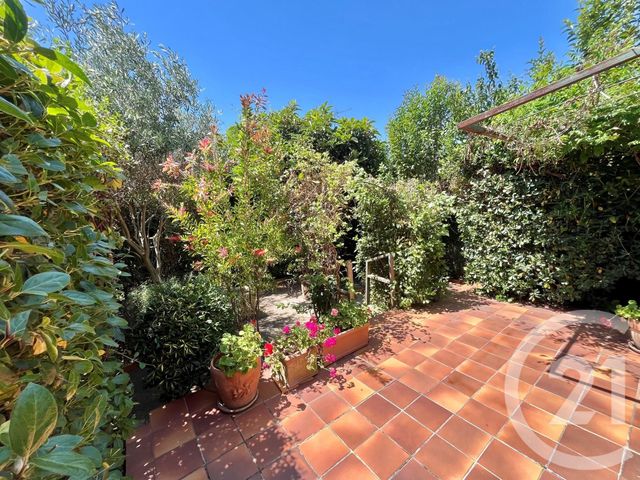 Appartement F3 à vendre - 3 pièces - 55.8 m2 - ST CYR SUR MER - 83 - PROVENCE-ALPES-COTE-D-AZUR - Century 21 Noël Immobilier