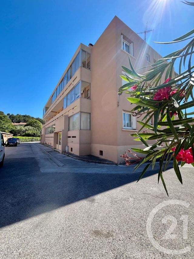 Appartement F3 à vendre - 3 pièces - 55.8 m2 - ST CYR SUR MER - 83 - PROVENCE-ALPES-COTE-D-AZUR - Century 21 Noël Immobilier