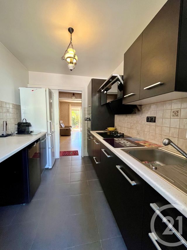 Appartement F3 à vendre - 3 pièces - 55.8 m2 - ST CYR SUR MER - 83 - PROVENCE-ALPES-COTE-D-AZUR - Century 21 Noël Immobilier