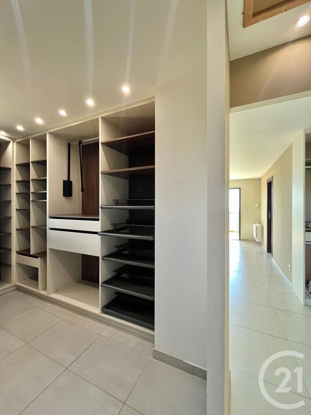 maison à vendre - 6 pièces - 240.0 m2 - LA CADIERE D AZUR - 83 - PROVENCE-ALPES-COTE-D-AZUR - Century 21 Noël Immobilier
