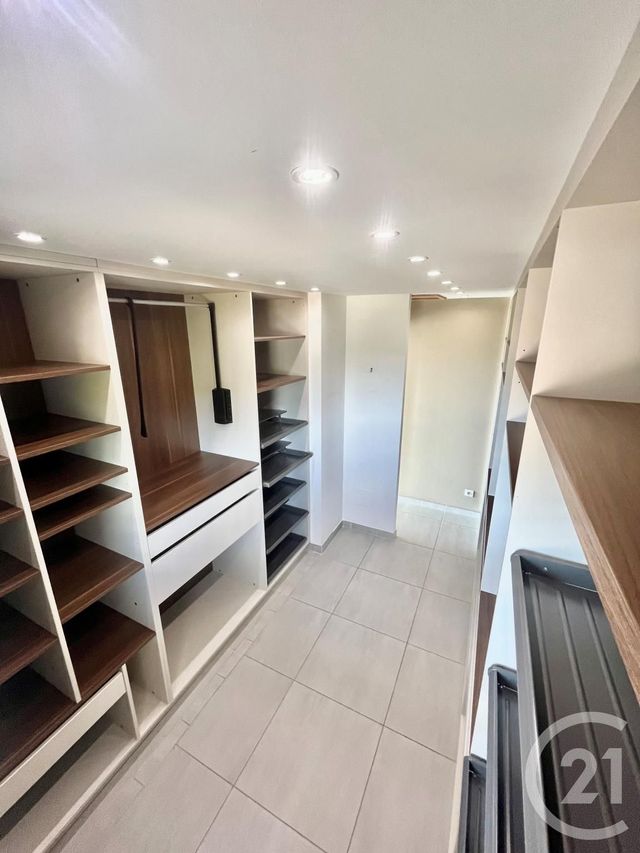 maison à vendre - 6 pièces - 240.0 m2 - LA CADIERE D AZUR - 83 - PROVENCE-ALPES-COTE-D-AZUR - Century 21 Noël Immobilier