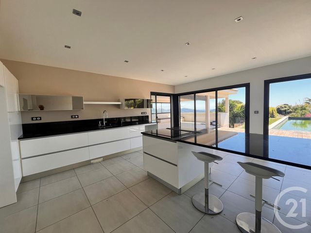 maison à vendre - 6 pièces - 240.0 m2 - LA CADIERE D AZUR - 83 - PROVENCE-ALPES-COTE-D-AZUR - Century 21 Noël Immobilier