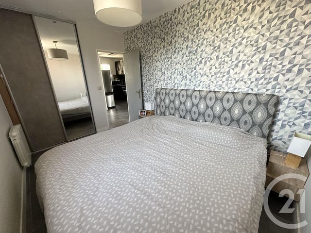 Appartement F4 à vendre - 4 pièces - 74.0 m2 - ST CYR SUR MER - 83 - PROVENCE-ALPES-COTE-D-AZUR - Century 21 Noël Immobilier