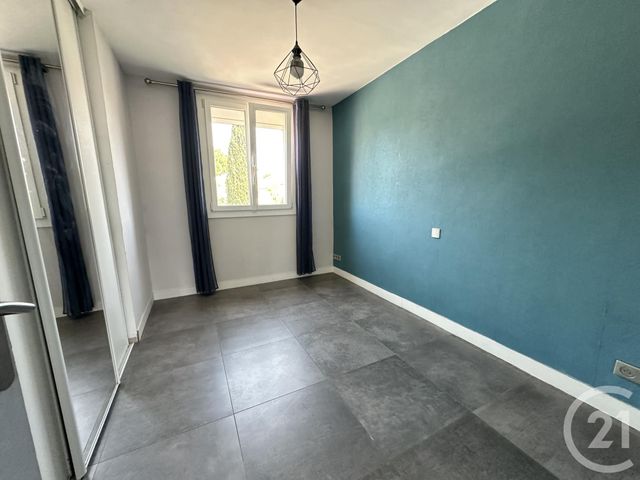 Appartement F4 à vendre - 4 pièces - 74.0 m2 - ST CYR SUR MER - 83 - PROVENCE-ALPES-COTE-D-AZUR - Century 21 Noël Immobilier