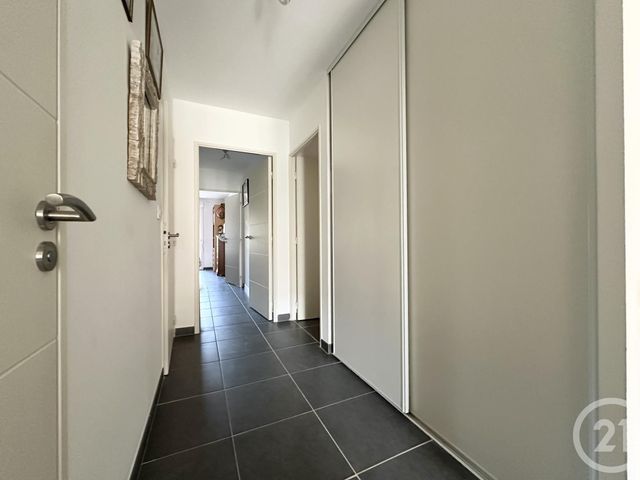 Appartement F3 à vendre - 3 pièces - 85.0 m2 - ST CYR SUR MER - 83 - PROVENCE-ALPES-COTE-D-AZUR - Century 21 Noël Immobilier
