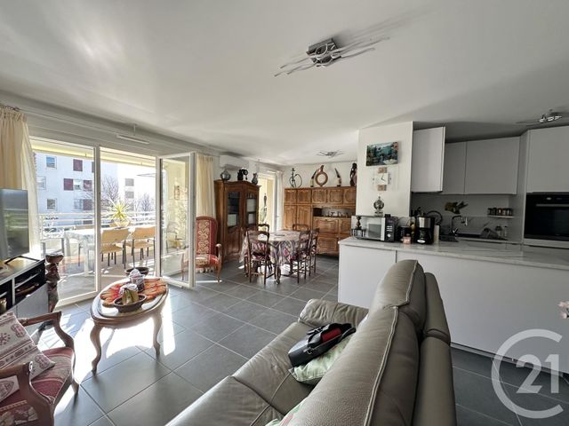 Appartement F3 à vendre - 3 pièces - 85.0 m2 - ST CYR SUR MER - 83 - PROVENCE-ALPES-COTE-D-AZUR - Century 21 Noël Immobilier