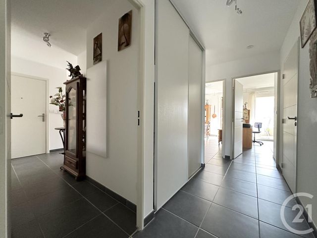Appartement F3 à vendre - 3 pièces - 85.0 m2 - ST CYR SUR MER - 83 - PROVENCE-ALPES-COTE-D-AZUR - Century 21 Noël Immobilier