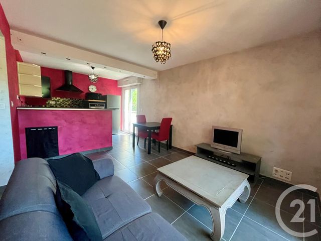 Appartement F3 à louer - 3 pièces - 55.98 m2 - SIX FOURS LES PLAGES - 83 - PROVENCE-ALPES-COTE-D-AZUR - Century 21 Noël Immobilier