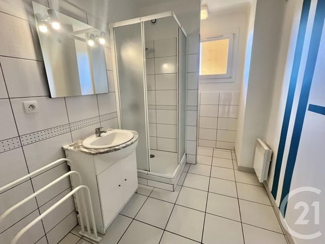 Appartement F2 à vendre - 2 pièces - 45.31 m2 - ST CYR SUR MER - 83 - PROVENCE-ALPES-COTE-D-AZUR - Century 21 Noël Immobilier