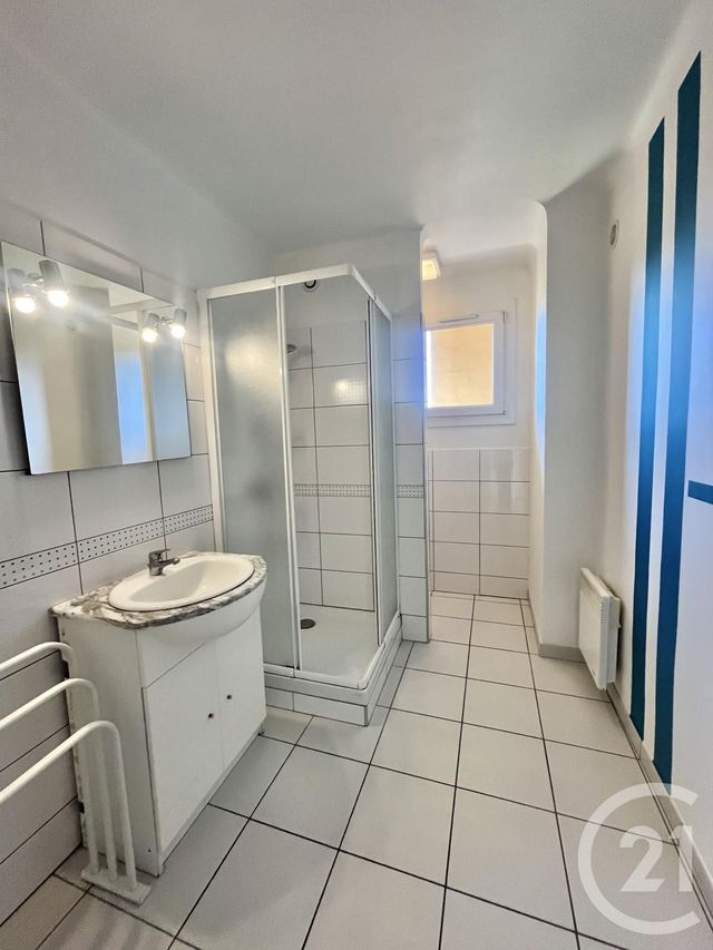 Appartement F2 à vendre - 2 pièces - 45.31 m2 - ST CYR SUR MER - 83 - PROVENCE-ALPES-COTE-D-AZUR - Century 21 Noël Immobilier