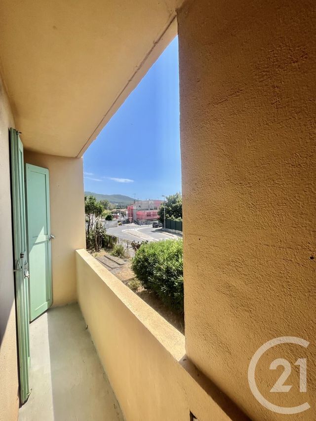 Appartement F2 à vendre - 2 pièces - 45.31 m2 - ST CYR SUR MER - 83 - PROVENCE-ALPES-COTE-D-AZUR - Century 21 Noël Immobilier