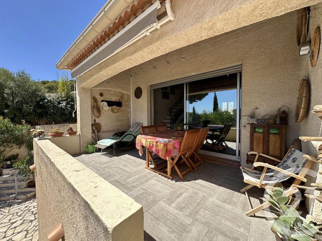 maison à vendre - 3 pièces - 87.0 m2 - LA CADIERE D AZUR - 83 - PROVENCE-ALPES-COTE-D-AZUR - Century 21 Noël Immobilier