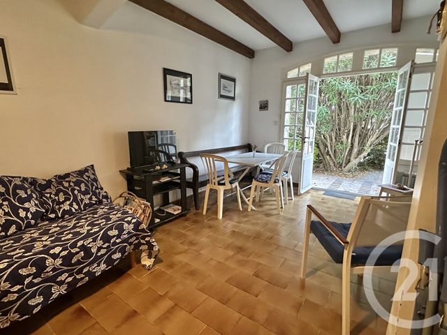 Appartement F3 à vendre - 3 pièces - 60.42 m2 - ST CYR SUR MER - 83 - PROVENCE-ALPES-COTE-D-AZUR - Century 21 Noël Immobilier