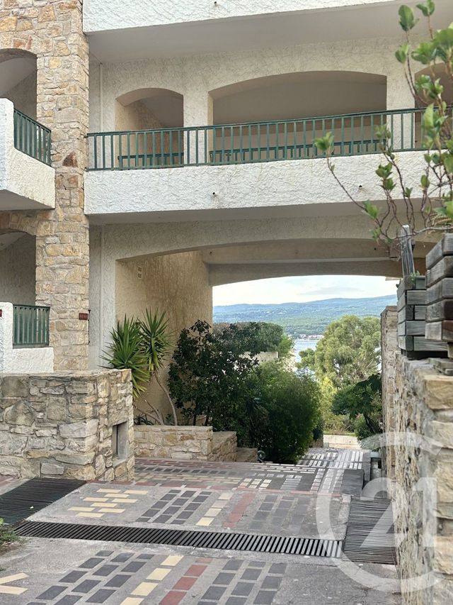 Appartement F3 à vendre - 3 pièces - 60.42 m2 - ST CYR SUR MER - 83 - PROVENCE-ALPES-COTE-D-AZUR - Century 21 Noël Immobilier